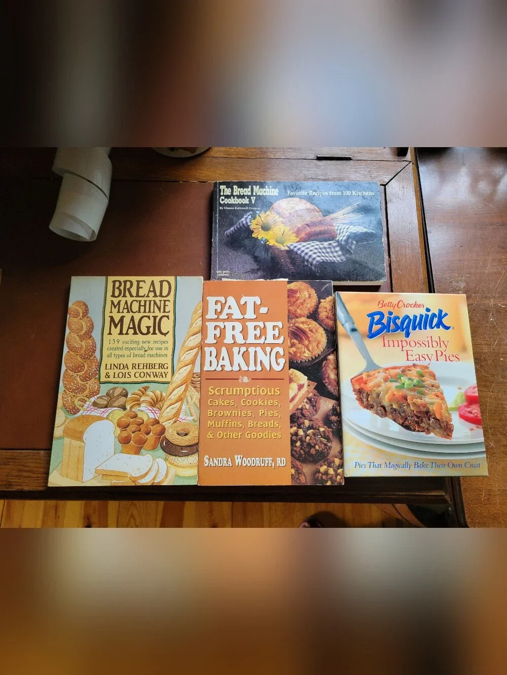 Lot Of 4 Vintage Cookbooks Bread Making, Pies,  & Fat Free Baking 1990s